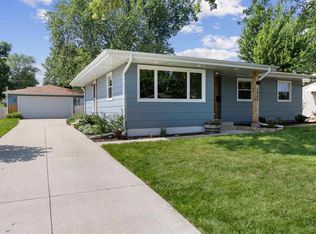 2455 24th Ave, Marion, IA 52302