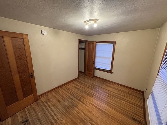 3rd image of 617 W 5th St #619