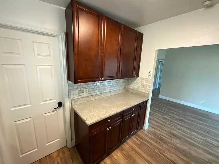 8804 78th Pl — Photo 12