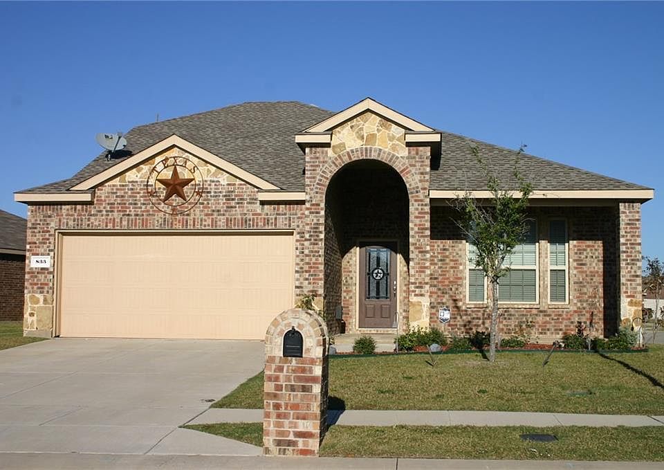 1st image of 833 Cheyenne Dr