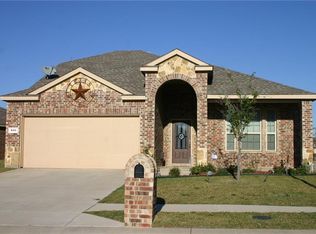 833 Cheyenne Dr, Aubrey, TX 76227