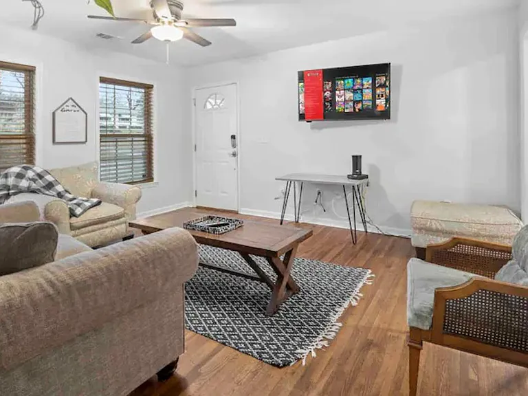 14 Meadowbrook Dr — Photo 4