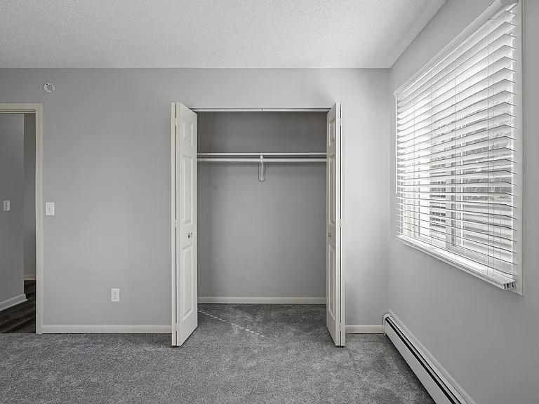 2720 Rosalyn Ct #202 — Photo 19