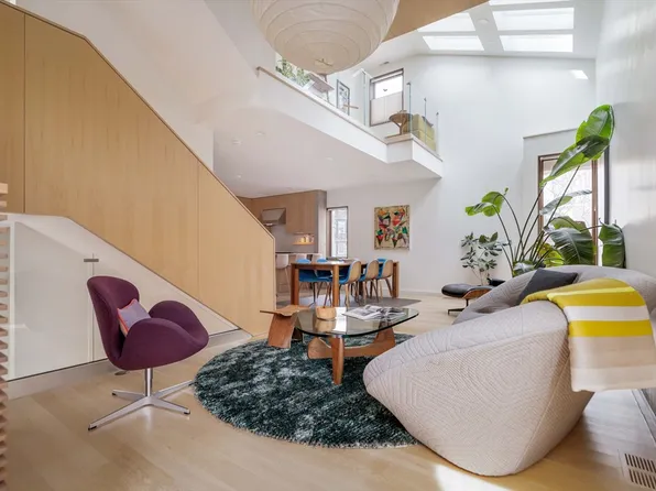 92 Howard St #92, Cambridge, MA 02139