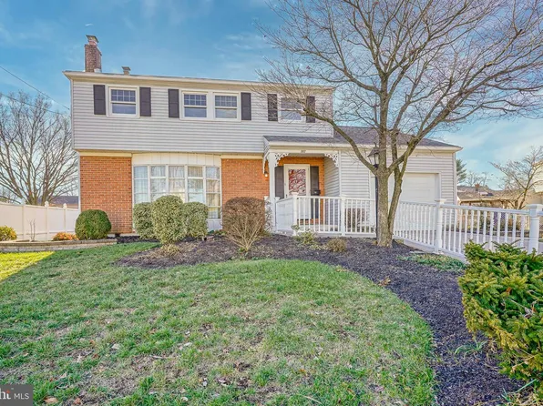 302 S Harrison Ave, Edgewater Park, NJ 08010