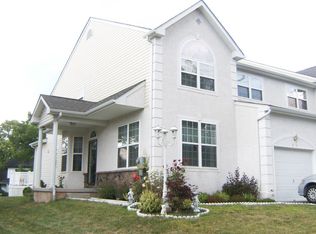 615 Pine St, Royersford, PA 19468