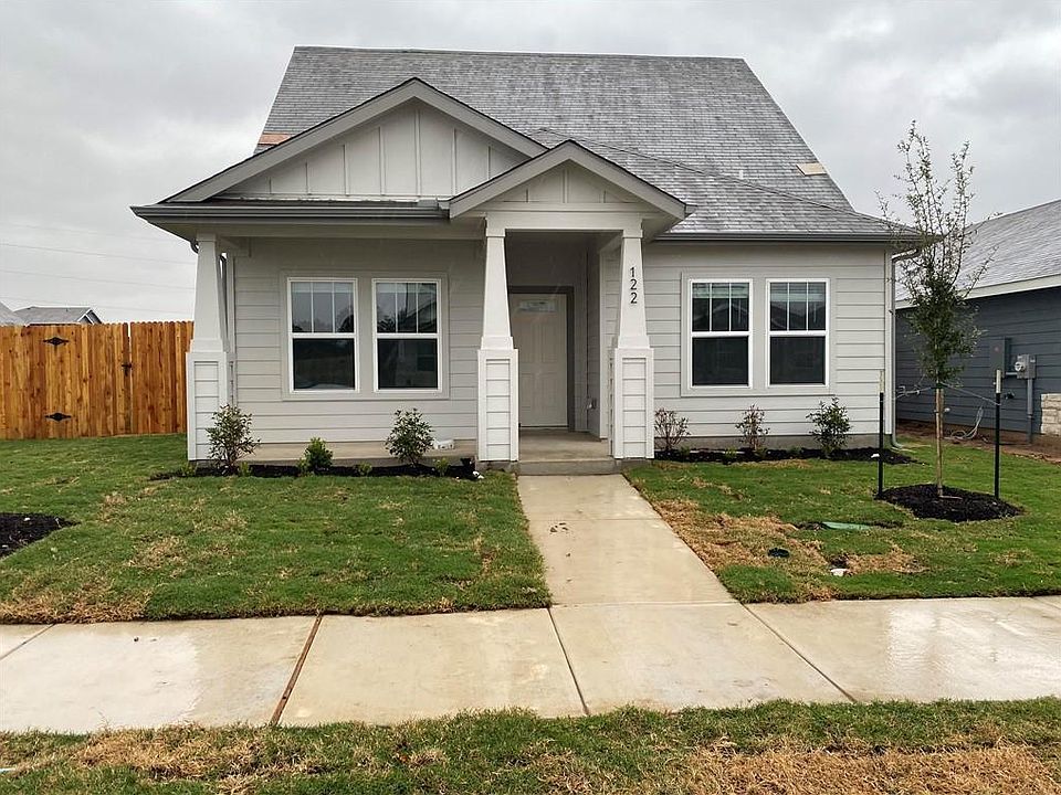 1st image of 122 Oakdale Meadows Ln