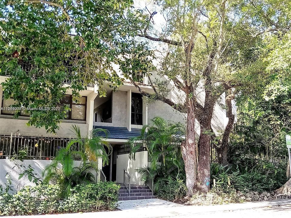 1st image of 2666 Tigertail Ave APT 201