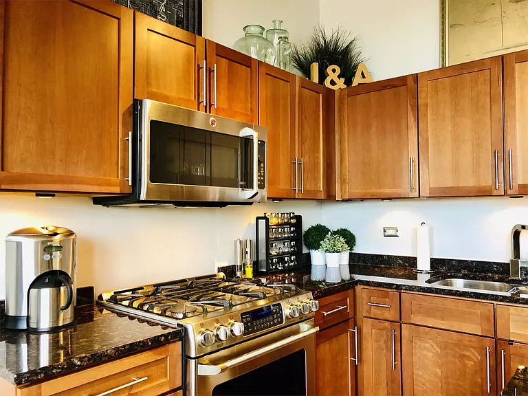 2107 Grand Blvd #606 — Photo 10