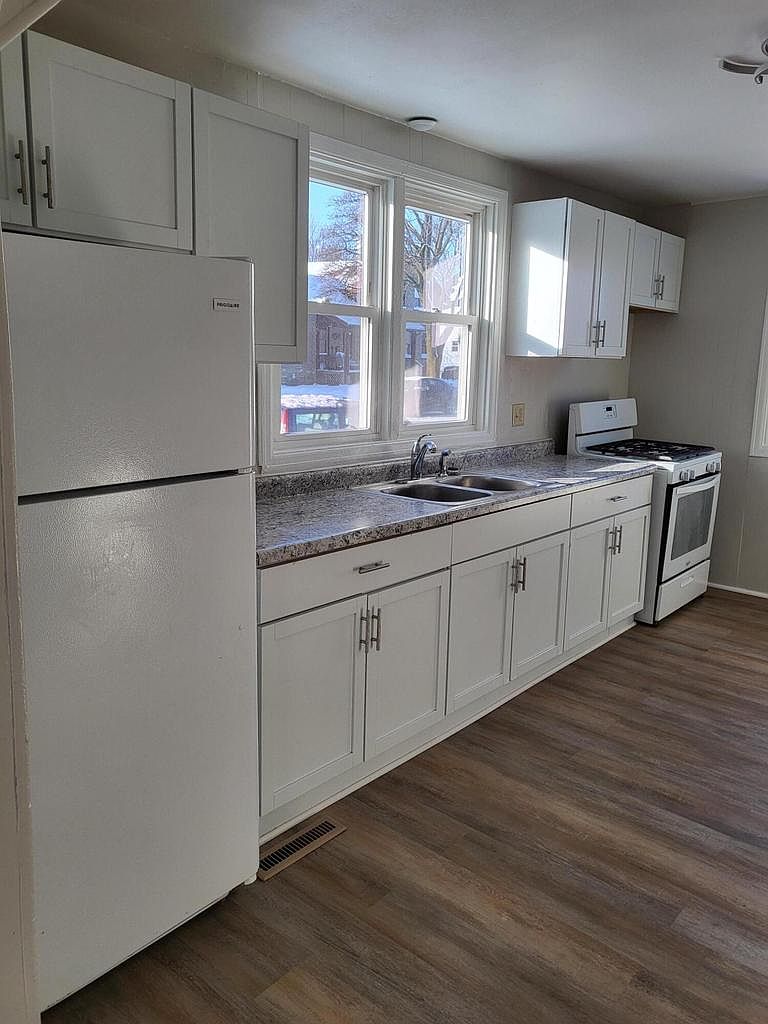 1036 Superior AVENUE, Sheboygan, WI 53081 Zillow