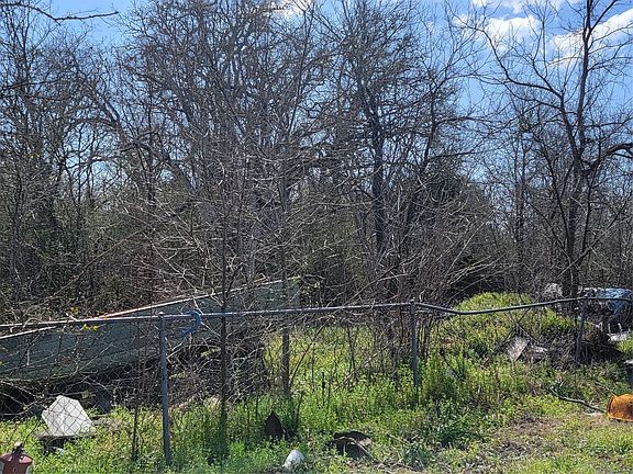 2nd image of 6431-220 Plum Church Rd