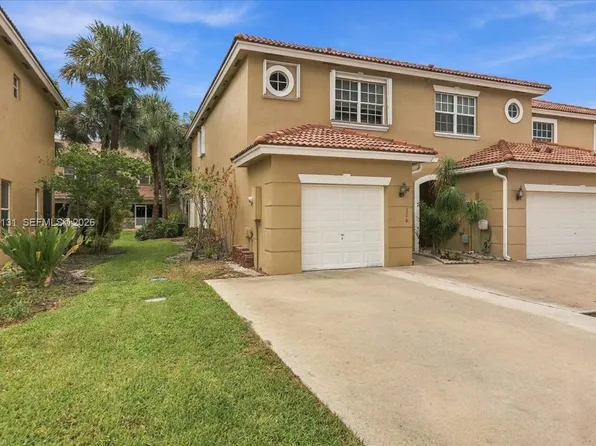 306 SW 120th Ave, Pembroke Pines, FL 33025