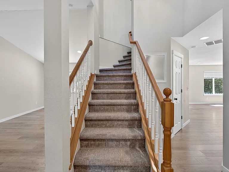 1574 SE Nylace Ln — Photo 6