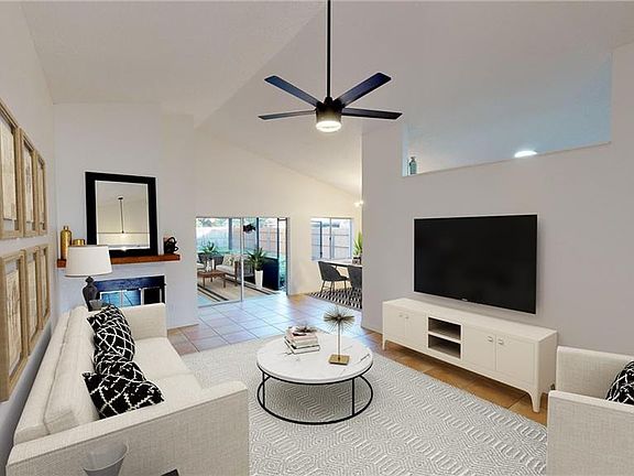 2nd image of 732 Heather Glen Cir