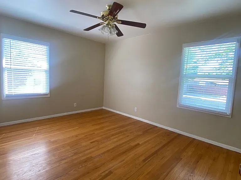 739 W Granada Ct — Photo 4