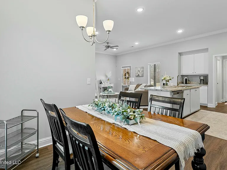 572 Silver Hill Dr — Photo 14