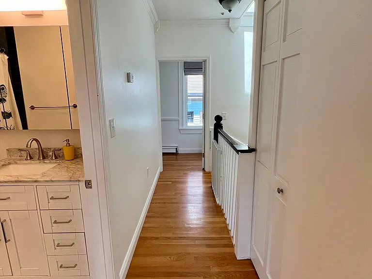 372 E 8th St — Photo 10