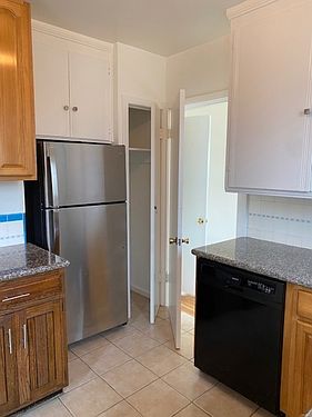 5th image of 1218 Kirkham St