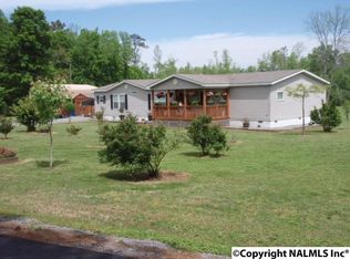 2048 Hog Jaw Rd, Arab, AL 35016
