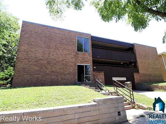 2nd image of 2343 B St #8169558
