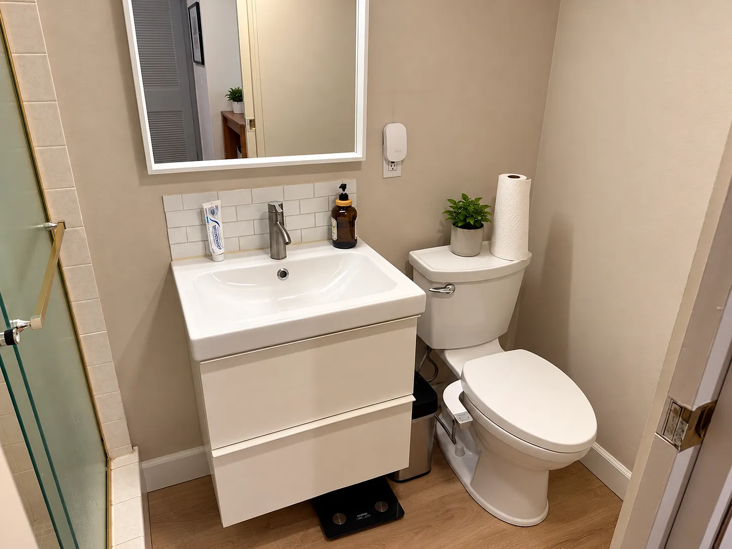 3 bed, 1420 sqft, $4,750 — Photo 3