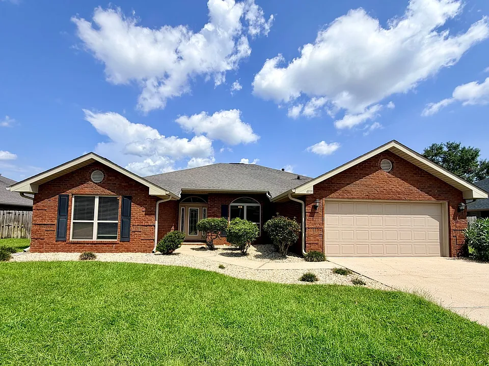 4599 Belvedere Cir