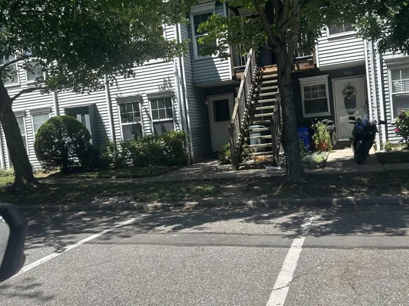 183 Pond Way #B, Staten Island, NY 10303