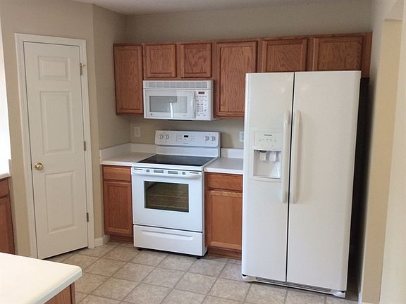 5th image of 815 Stockport Way