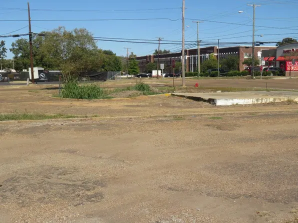 3361 & 3365 N Liberty St, Canton, MS 39046