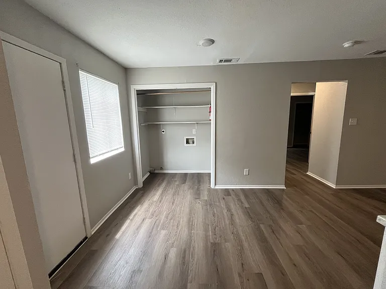 803 Bracewood Cir #A — Photo 4