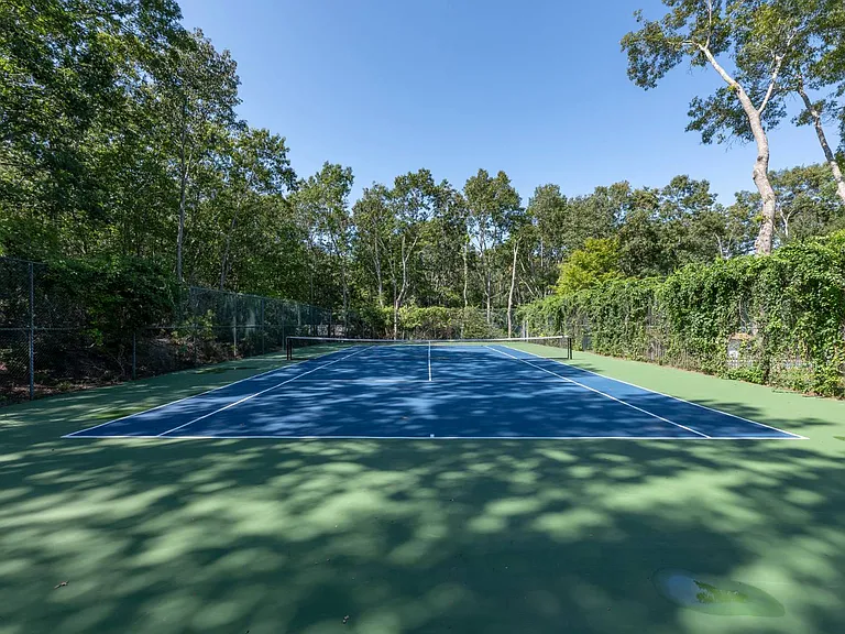 55 Laurel Trl — Photo 3