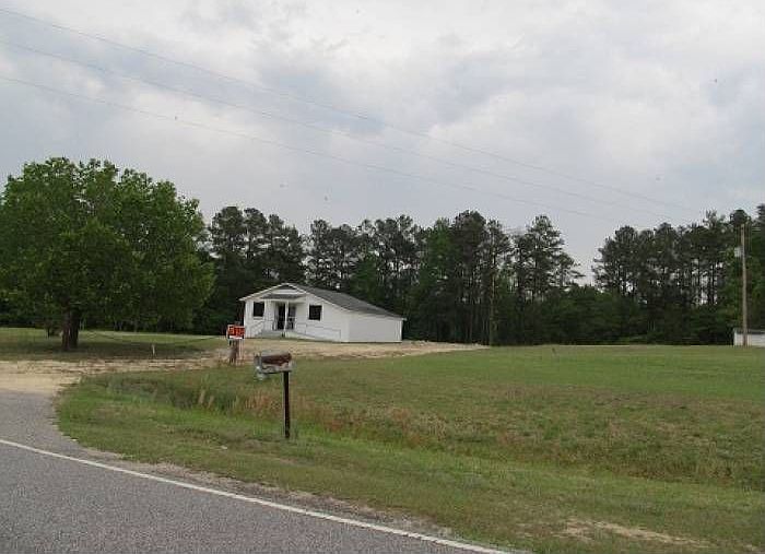2nd image of 4148 Highway 145 N