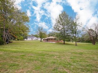 1026 Fredericksburg Rd, Excelsior Springs, MO 64024