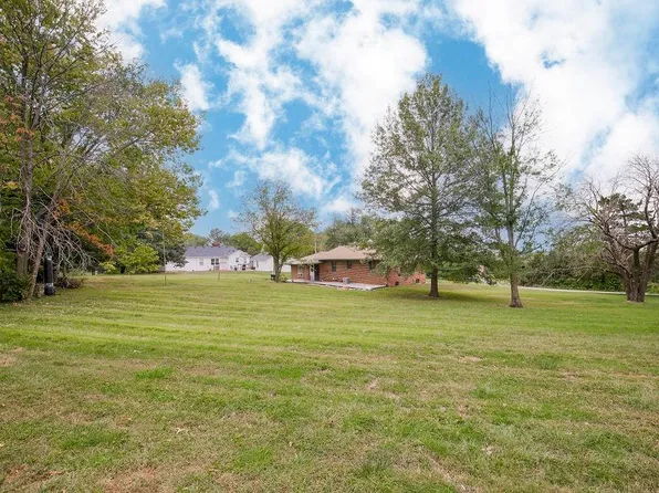 1026 Fredericksburg Rd, Excelsior Springs, MO 64024