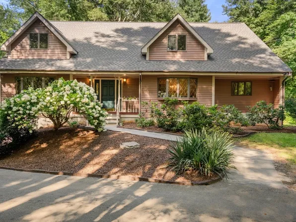 73 Main St, Sutton, MA 01590