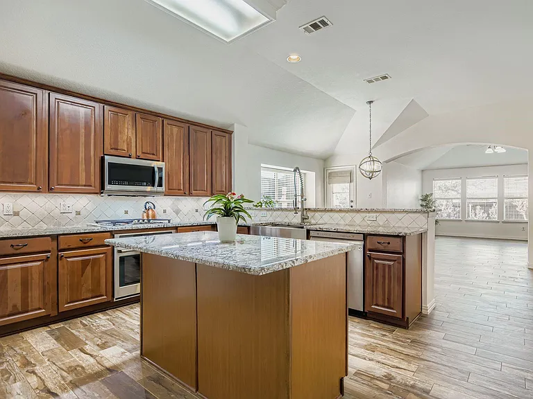 12407 Hawk Creek Dr — Photo 16