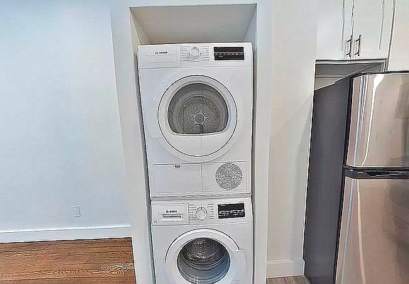 4th image of 156 E 85th St #2M