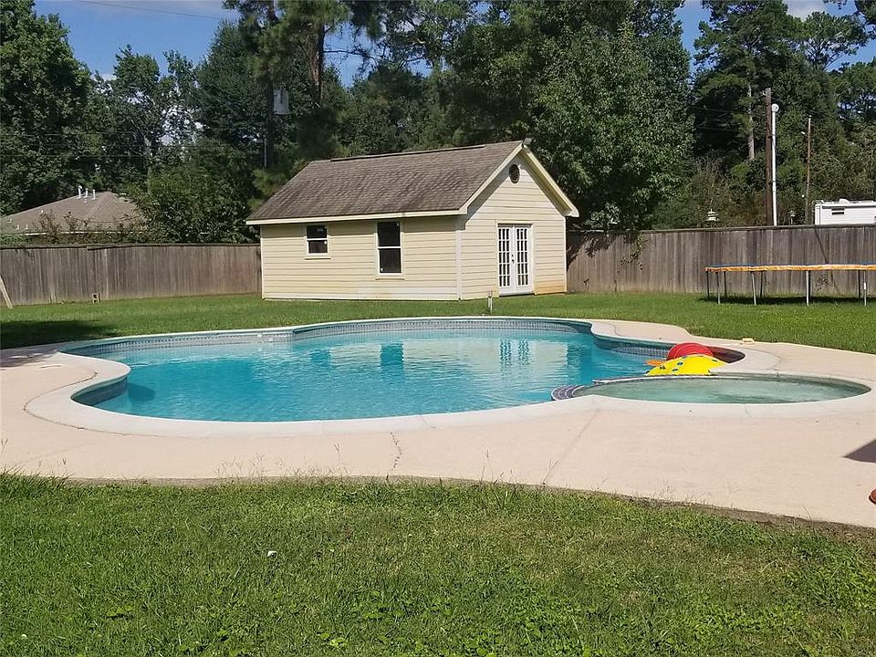 1st image of 11215 Cedarwood Dr