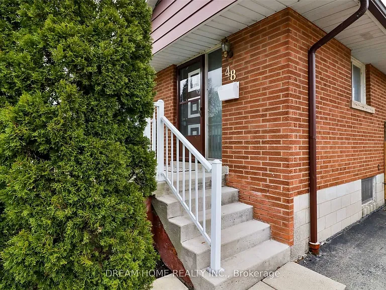 48 Meadowlark Dr — Photo 1