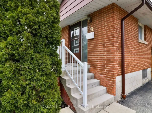 48 Meadowlark Dr, Hamilton, ON L9A 2K7