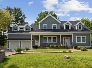 7 Summer St, Medfield, MA 02052