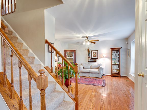 2nd image of 15234 Holleyside Dr