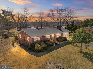 7718 Huron Dr, Gainesville, VA 20155