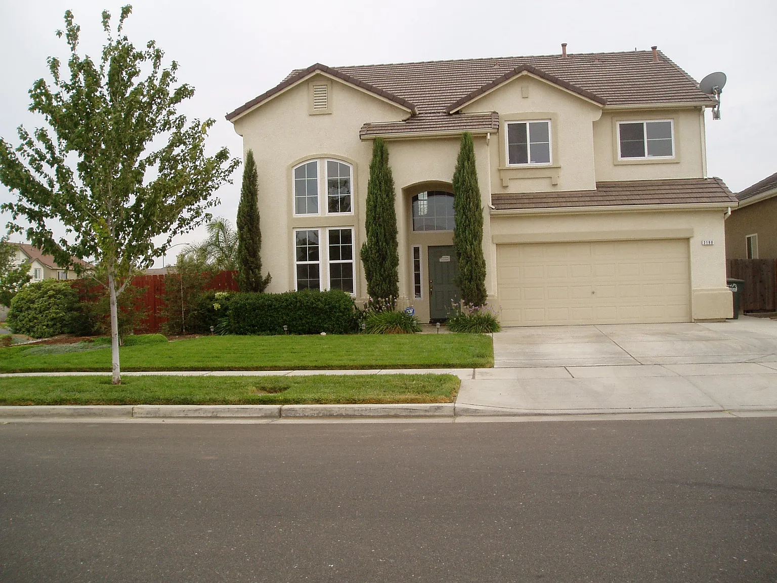 3198 Dinkey Creek Ave photo 1