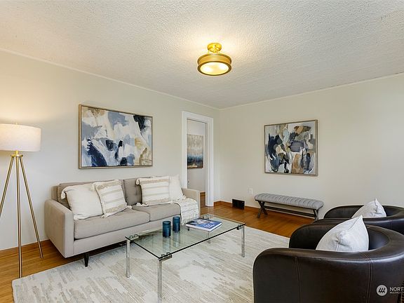 5th image of 11733 North Park Avenue N