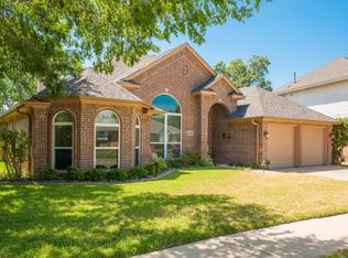 3110 Waterside Dr, Arlington, TX 76012