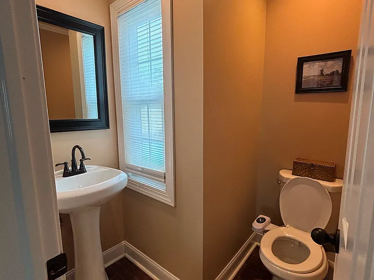 525 Ramapo Ave — Photo 10