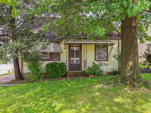 4309 Rockland Dr, Brooklyn, OH 44144