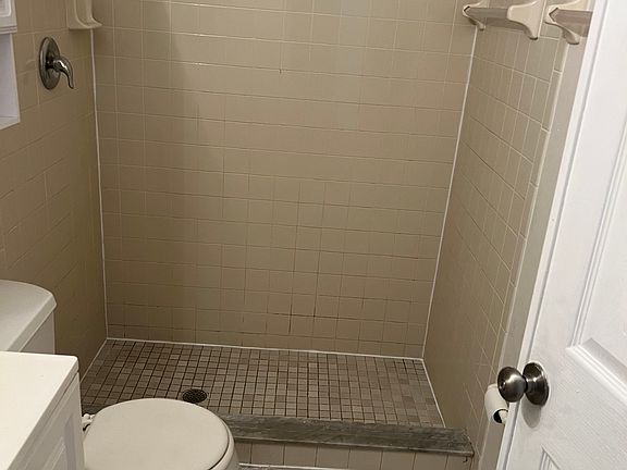 3rd image of 4407 SW 7th Pl APT 3