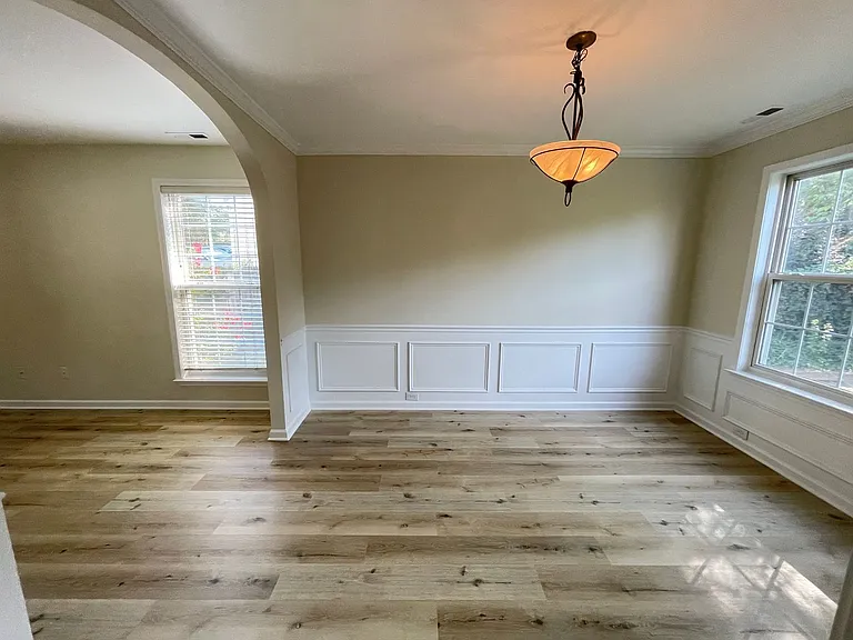 606 Ascott Way — Photo 10